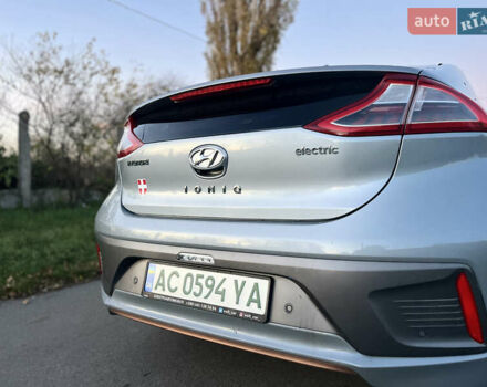 Серый Хендай Ioniq, объемом двигателя 0 л и пробегом 236 тыс. км за 10500 $, фото 27 на Automoto.ua