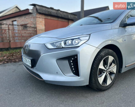 Серый Хендай Ioniq, объемом двигателя 0 л и пробегом 236 тыс. км за 10500 $, фото 10 на Automoto.ua