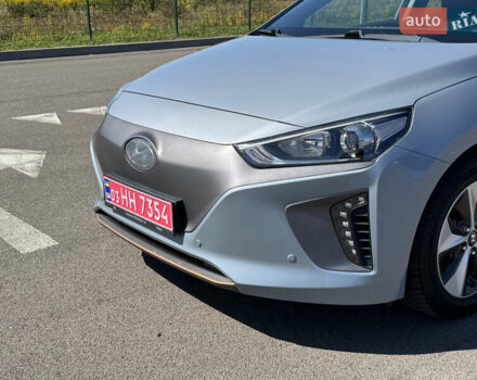 Серый Хендай Ioniq, объемом двигателя 0 л и пробегом 82 тыс. км за 11999 $, фото 43 на Automoto.ua