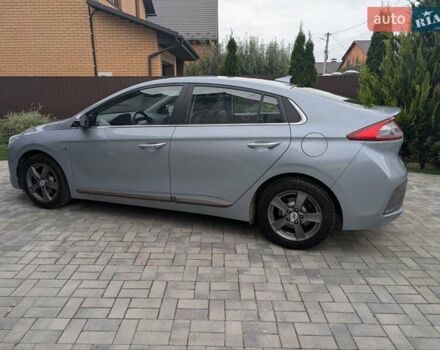 Сірий Хендай Ioniq, об'ємом двигуна 0 л та пробігом 129 тис. км за 12999 $, фото 14 на Automoto.ua