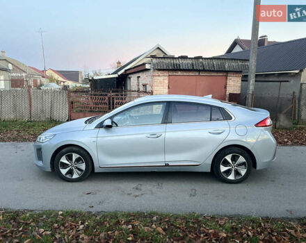 Серый Хендай Ioniq, объемом двигателя 0 л и пробегом 236 тыс. км за 10500 $, фото 12 на Automoto.ua