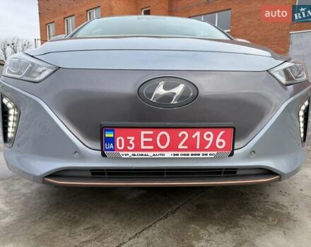 Серый Хендай Ioniq, объемом двигателя 0 л и пробегом 150 тыс. км за 12500 $, фото 4 на Automoto.ua