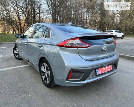 Серый Хендай Ioniq, объемом двигателя 0 л и пробегом 105 тыс. км за 14500 $, фото 10 на Automoto.ua