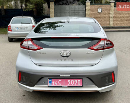 Серый Хендай Ioniq, объемом двигателя 0 л и пробегом 150 тыс. км за 12490 $, фото 11 на Automoto.ua