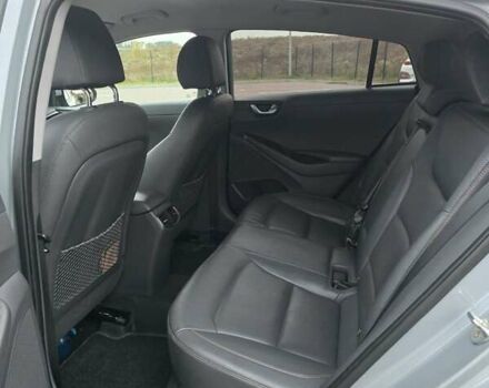 Серый Хендай Ioniq, объемом двигателя 0 л и пробегом 82 тыс. км за 14500 $, фото 2 на Automoto.ua