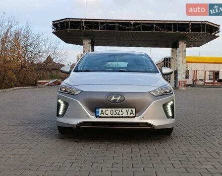 Серый Хендай Ioniq, объемом двигателя 0 л и пробегом 140 тыс. км за 12400 $, фото 5 на Automoto.ua
