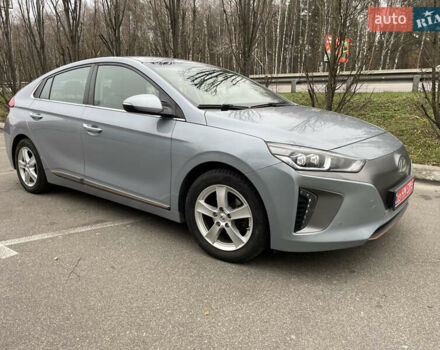 Серый Хендай Ioniq, объемом двигателя 0 л и пробегом 144 тыс. км за 12300 $, фото 4 на Automoto.ua