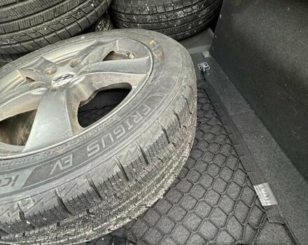 Серый Хендай Ioniq, объемом двигателя 0 л и пробегом 129 тыс. км за 12900 $, фото 11 на Automoto.ua