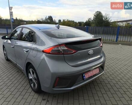 Сірий Хендай Ioniq, об'ємом двигуна 0 л та пробігом 110 тис. км за 11800 $, фото 15 на Automoto.ua