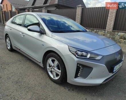 Серый Хендай Ioniq, объемом двигателя 0 л и пробегом 204 тыс. км за 14000 $, фото 8 на Automoto.ua
