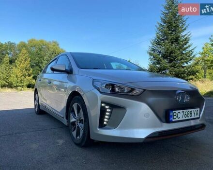 Серый Хендай Ioniq, объемом двигателя 0 л и пробегом 132 тыс. км за 12500 $, фото 6 на Automoto.ua