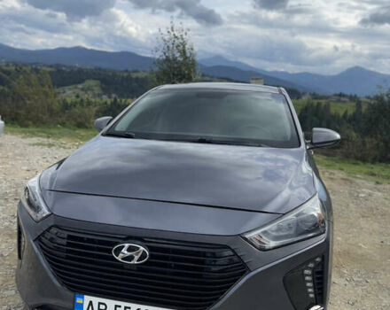 Серый Хендай Ioniq, объемом двигателя 1.58 л и пробегом 99 тыс. км за 15500 $, фото 9 на Automoto.ua