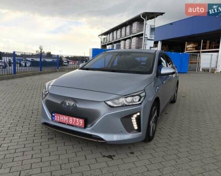 Сірий Хендай Ioniq, об'ємом двигуна 0 л та пробігом 106 тис. км за 12018 $, фото 5 на Automoto.ua