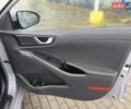Сірий Хендай Ioniq, об'ємом двигуна 0 л та пробігом 106 тис. км за 12018 $, фото 52 на Automoto.ua