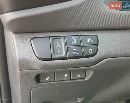 Серый Хендай Ioniq, объемом двигателя 0 л и пробегом 140 тыс. км за 12400 $, фото 14 на Automoto.ua