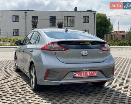 Серый Хендай Ioniq, объемом двигателя 0 л и пробегом 135 тыс. км за 12999 $, фото 16 на Automoto.ua