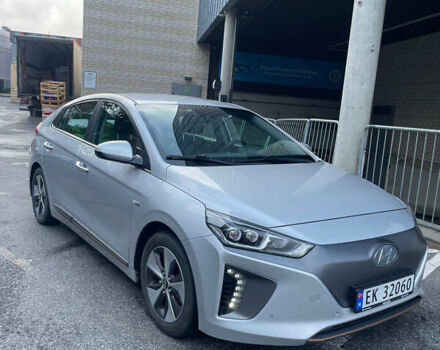 Серый Хендай Ioniq, объемом двигателя 0 л и пробегом 150 тыс. км за 12490 $, фото 73 на Automoto.ua