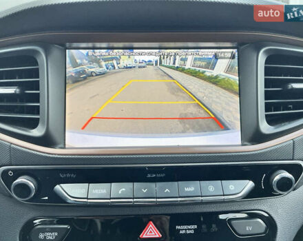 Сірий Хендай Ioniq, об'ємом двигуна 0 л та пробігом 135 тис. км за 12700 $, фото 25 на Automoto.ua