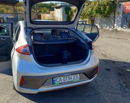 Серый Хендай Ioniq, объемом двигателя 0 л и пробегом 111 тыс. км за 14800 $, фото 63 на Automoto.ua