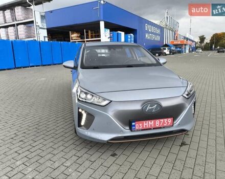 Сірий Хендай Ioniq, об'ємом двигуна 0 л та пробігом 110 тис. км за 11800 $, фото 8 на Automoto.ua