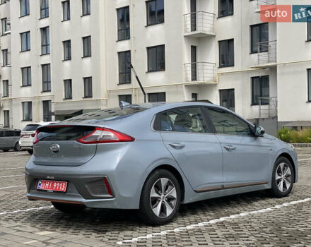 Серый Хендай Ioniq, объемом двигателя 0 л и пробегом 135 тыс. км за 12999 $, фото 25 на Automoto.ua