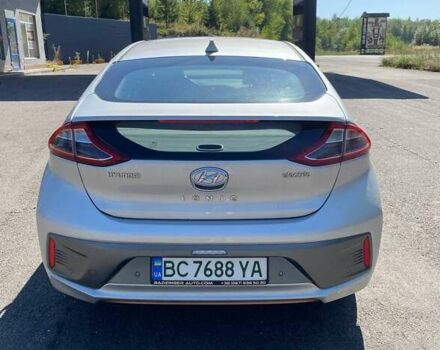Серый Хендай Ioniq, объемом двигателя 0 л и пробегом 132 тыс. км за 12500 $, фото 4 на Automoto.ua