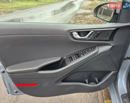 Серый Хендай Ioniq, объемом двигателя 0 л и пробегом 160 тыс. км за 14000 $, фото 23 на Automoto.ua