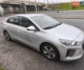 Сірий Хендай Ioniq, об'ємом двигуна 0 л та пробігом 124 тис. км за 13000 $, фото 2 на Automoto.ua
