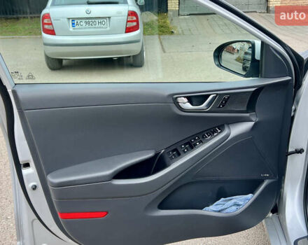 Серый Хендай Ioniq, объемом двигателя 0 л и пробегом 150 тыс. км за 12490 $, фото 20 на Automoto.ua
