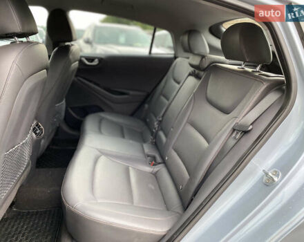 Серый Хендай Ioniq, объемом двигателя 0 л и пробегом 135 тыс. км за 12999 $, фото 48 на Automoto.ua