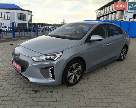 Сірий Хендай Ioniq, об'ємом двигуна 0 л та пробігом 106 тис. км за 12018 $, фото 10 на Automoto.ua
