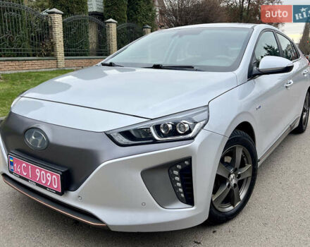 Серый Хендай Ioniq, объемом двигателя 0 л и пробегом 150 тыс. км за 12490 $, фото 2 на Automoto.ua