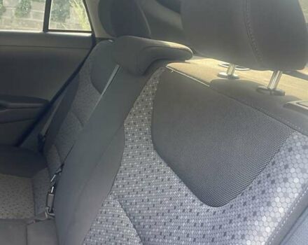 Серый Хендай Ioniq, объемом двигателя 1.58 л и пробегом 78 тыс. км за 15999 $, фото 7 на Automoto.ua