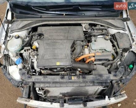 Сірий Хендай Ioniq, об'ємом двигуна 1.58 л та пробігом 129 тис. км за 10900 $, фото 7 на Automoto.ua