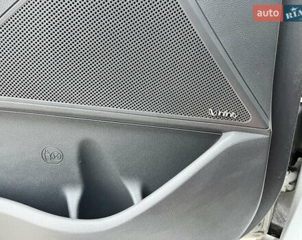 Сірий Хендай Ioniq, об'ємом двигуна 0 л та пробігом 135 тис. км за 12700 $, фото 21 на Automoto.ua