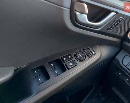 Серый Хендай Ioniq, объемом двигателя 0 л и пробегом 111 тыс. км за 14800 $, фото 10 на Automoto.ua