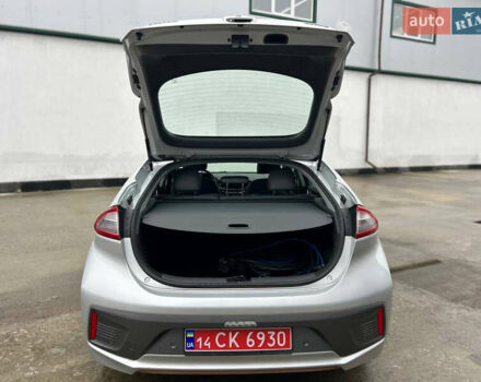 Сірий Хендай Ioniq, об'ємом двигуна 0 л та пробігом 78 тис. км за 13000 $, фото 3 на Automoto.ua