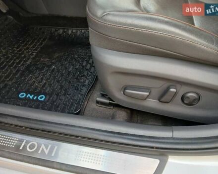 Серый Хендай Ioniq, объемом двигателя 0 л и пробегом 140 тыс. км за 12400 $, фото 12 на Automoto.ua