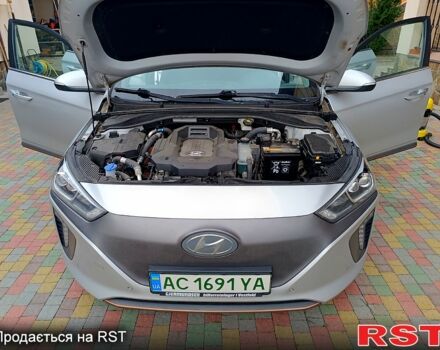 Серый Хендай Ioniq, объемом двигателя 0 л и пробегом 100 тыс. км за 14200 $, фото 10 на Automoto.ua