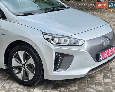 Сірий Хендай Ioniq, об'ємом двигуна 0 л та пробігом 33 тис. км за 13800 $, фото 3 на Automoto.ua