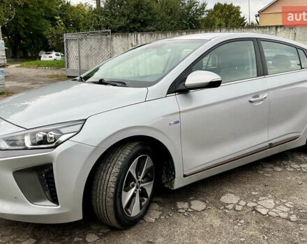 Сірий Хендай Ioniq, об'ємом двигуна 0 л та пробігом 149 тис. км за 12750 $, фото 18 на Automoto.ua
