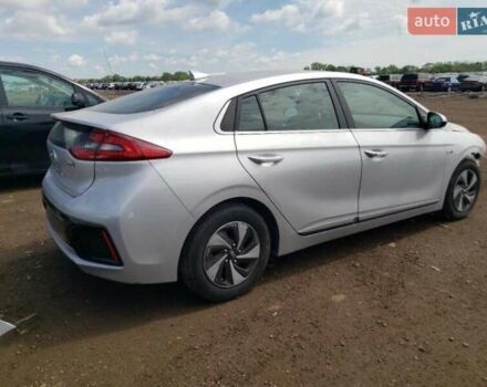 Сірий Хендай Ioniq, об'ємом двигуна 1.58 л та пробігом 129 тис. км за 10900 $, фото 2 на Automoto.ua