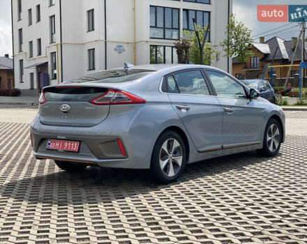 Серый Хендай Ioniq, объемом двигателя 0 л и пробегом 135 тыс. км за 12999 $, фото 13 на Automoto.ua