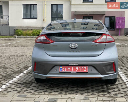 Серый Хендай Ioniq, объемом двигателя 0 л и пробегом 135 тыс. км за 12999 $, фото 20 на Automoto.ua