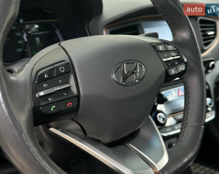 Сірий Хендай Ioniq, об'ємом двигуна 0 л та пробігом 33 тис. км за 13800 $, фото 31 на Automoto.ua