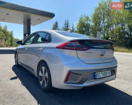 Серый Хендай Ioniq, объемом двигателя 0 л и пробегом 132 тыс. км за 12500 $, фото 3 на Automoto.ua