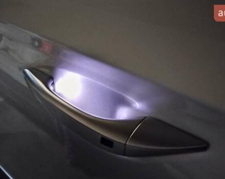 Серый Хендай Ioniq, объемом двигателя 0 л и пробегом 111 тыс. км за 14800 $, фото 4 на Automoto.ua