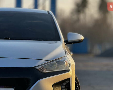 Серый Хендай Ioniq, объемом двигателя 0 л и пробегом 160 тыс. км за 11500 $, фото 8 на Automoto.ua