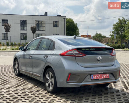 Серый Хендай Ioniq, объемом двигателя 0 л и пробегом 135 тыс. км за 12999 $, фото 17 на Automoto.ua