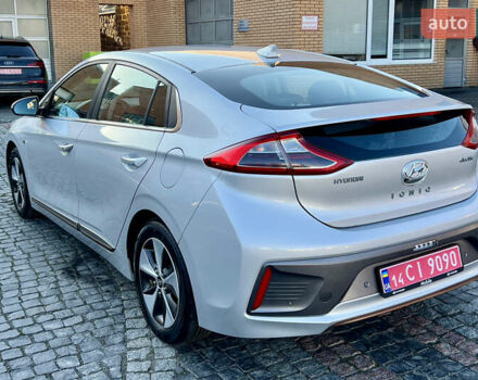 Сірий Хендай Ioniq, об'ємом двигуна 0 л та пробігом 149 тис. км за 12750 $, фото 5 на Automoto.ua